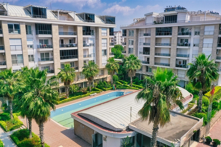 1+1 apartment in the Liman - Antalya neighborhood 