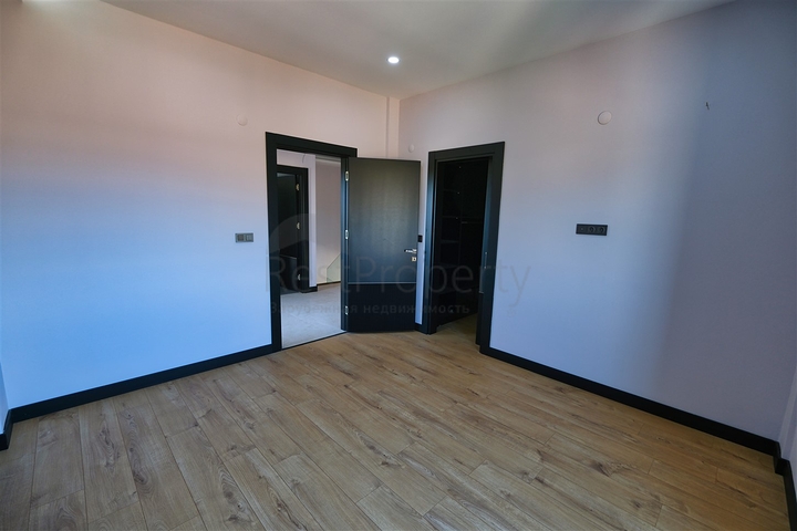 Cozy 4+1 villa in the area of Doshemealti - Antalya 