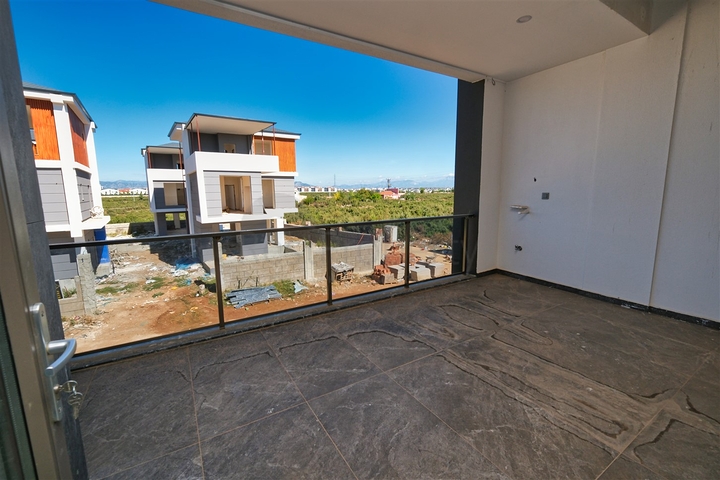 Cozy 4+1 villa in the area of Doshemealti - Antalya 