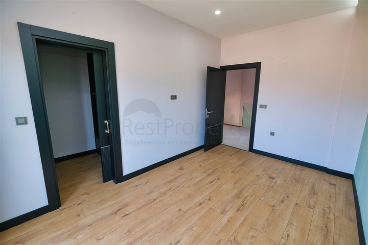 Cozy 4+1 villa in the area of Doshemealti - Antalya 