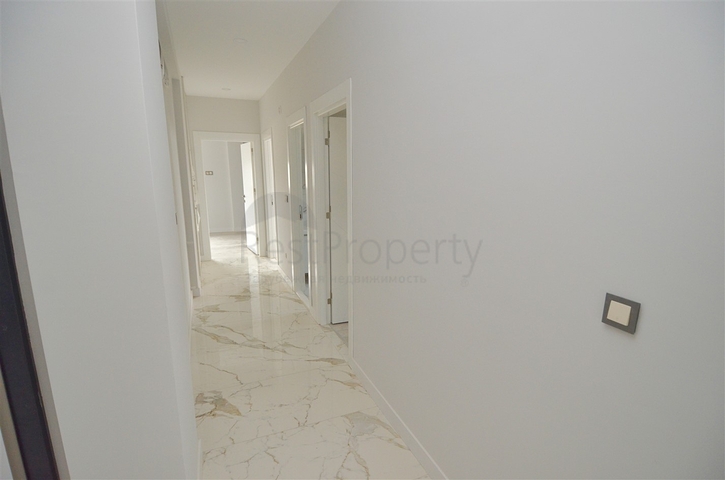 A building with 4 apartments in the area of Doshemealti - Antalya 