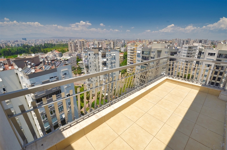 Apartment layout 5+2 in the area of Yesilbahce - Antalya 