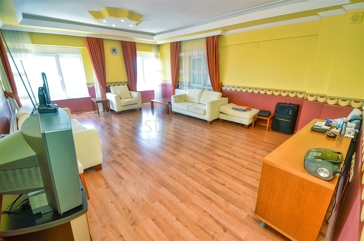 Apartment layout 5+2 in the area of Yesilbahce - Antalya 