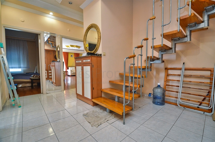 Apartment layout 5+2 in the area of Yesilbahce - Antalya 