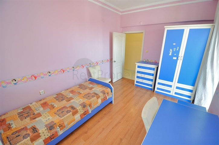 Apartment layout 5+2 in the area of Yesilbahce - Antalya 