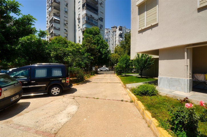 Apartment layout 5+2 in the area of Yesilbahce - Antalya 