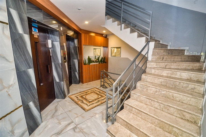 Apartment layout 5+2 in the area of Yesilbahce - Antalya 