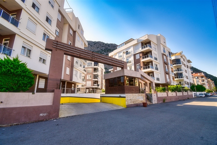 A 3+1 apartment in the Persimmon - Antalya neighborhood 