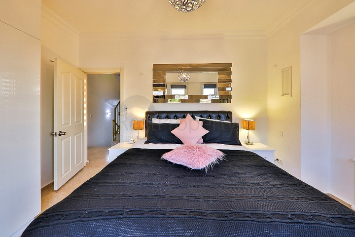 5+1 pool villa in Fethiye area 