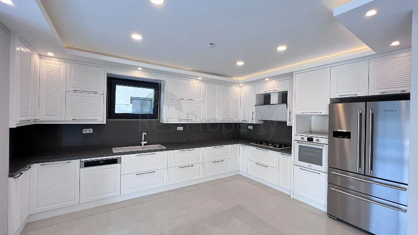 Unfurnished 5+1 villa in Fethiye area 