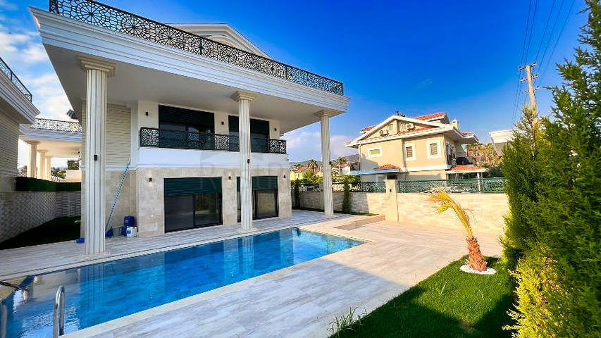 Unfurnished 5+1 villa in Fethiye area 