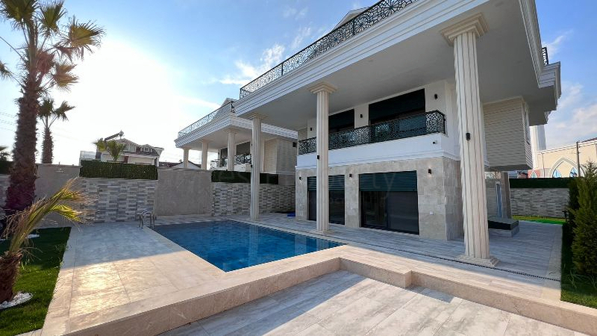 Unfurnished 5+1 villa in Fethiye area 