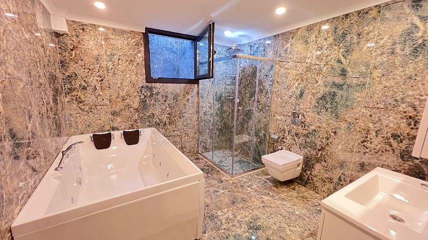 Unfurnished 5+1 villa in Fethiye area 