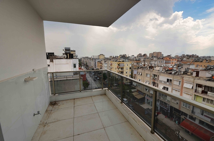 Spacious 3+1 apartment in Antalya city center