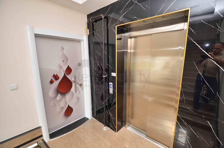 Spacious 3+1 apartment in Antalya city center