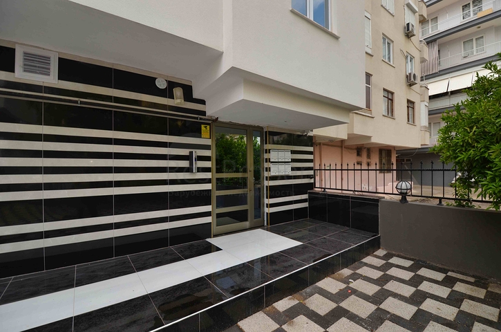 Spacious 3+1 apartment in Antalya city center