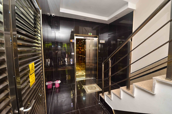 Spacious 3+1 apartment in Antalya city center