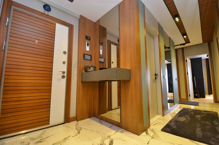 4+1 apartments in Antalya city center 