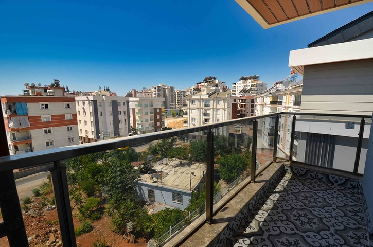 4+1 apartments in Antalya city center 