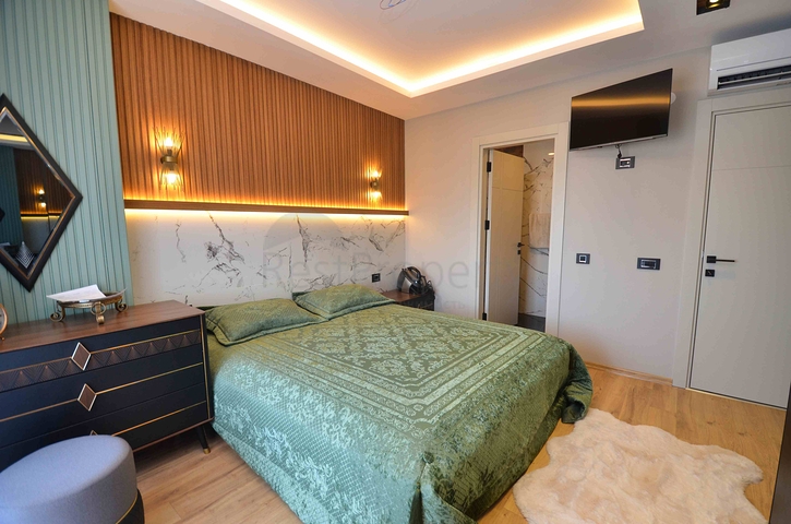 4+1 apartments in Antalya city center 