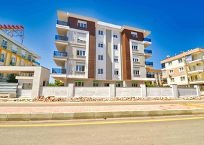 Apartment with a 2+1 swimming pool in Kepez - Antalya area
