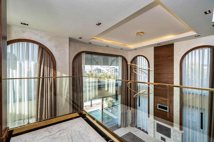 Spacious 6+1 villa in Doshemealti - Antalya area 