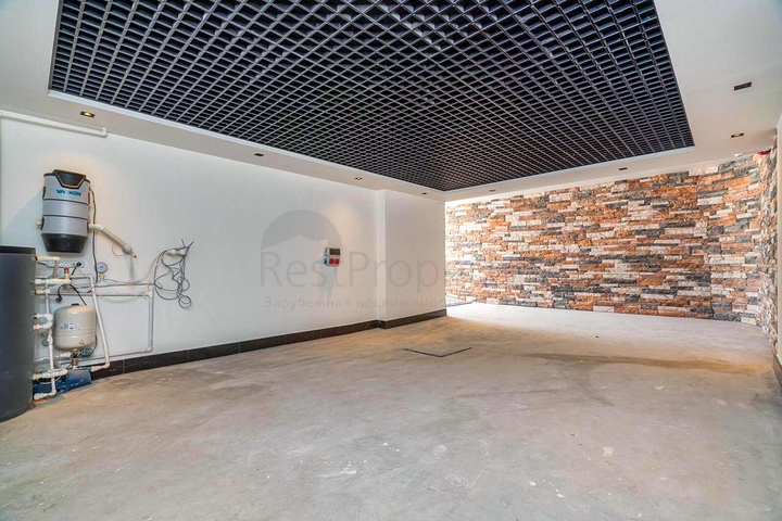 Spacious 6+1 villa in Doshemealti - Antalya area 