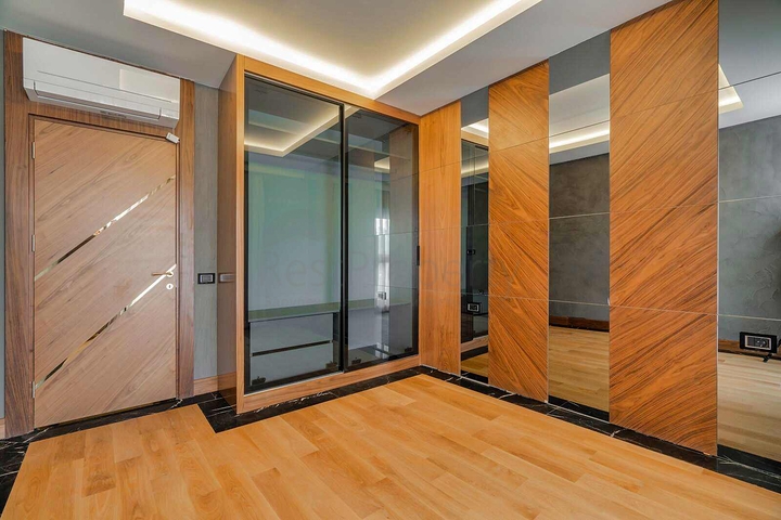 Spacious 6+1 villa in Doshemealti - Antalya area 