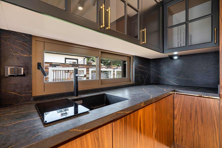 Spacious 6+1 villa in Doshemealti - Antalya area 