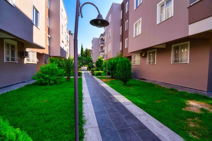 A 4+1 apartment in the Lara Antalya neighborhood A 4+1 apartment in the Lara Antalya neighborhood