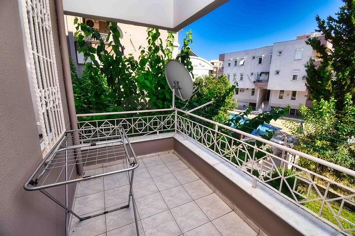 A 4+1 apartment in the Lara Antalya neighborhood A 4+1 apartment in the Lara Antalya neighborhood