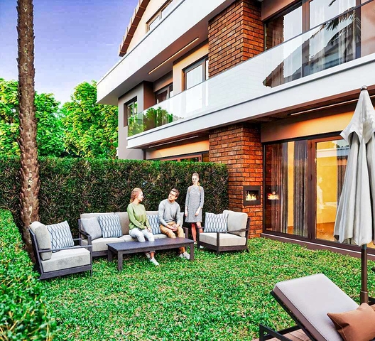 Spacious 5+1 villa in the Mall of Yusuf Antalya 