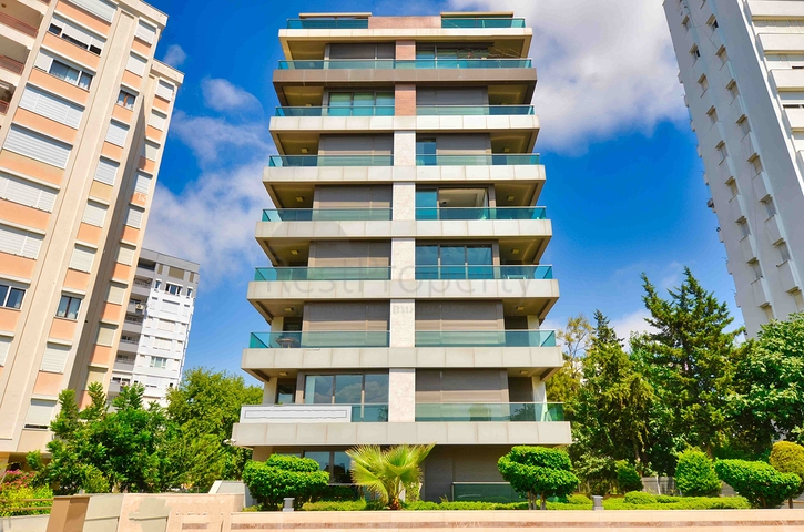 A 5+1 apartment in the Lara Antalya neighborhood 