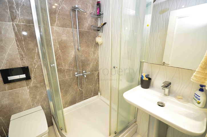 A 5+1 apartment in the Lara Antalya neighborhood 