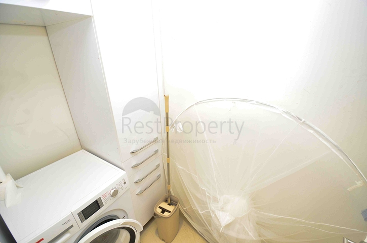 A 5+1 apartment in the Lara Antalya neighborhood 