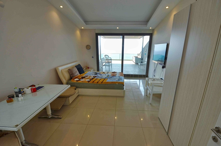 A 5+1 apartment in the Lara Antalya neighborhood 