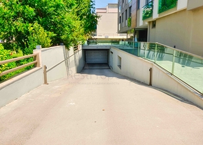 A 5+1 apartment in the Lara Antalya neighborhood 