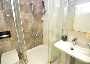 A 5+1 apartment in the Lara Antalya neighborhood 