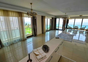 A 5+1 apartment in the Lara Antalya neighborhood 