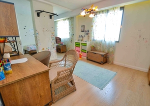 A 5+1 apartment in the Lara Antalya neighborhood 