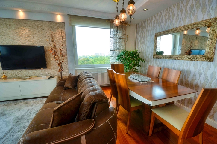 A 4+1 apartment in the Bakhchelievler - Antalya neighborhood 