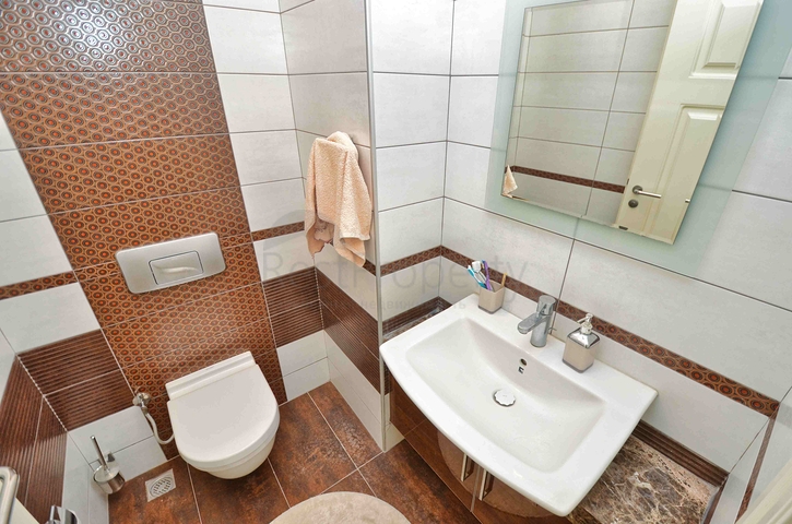 A 4+1 apartment in the Bakhchelievler - Antalya neighborhood 