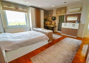 A 4+1 apartment in the Bakhchelievler - Antalya neighborhood 