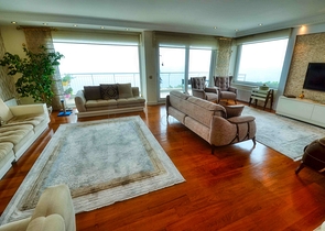 A 4+1 apartment in the Bakhchelievler - Antalya neighborhood 