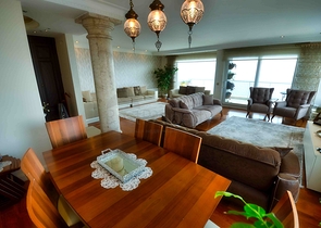 A 4+1 apartment in the Bakhchelievler - Antalya neighborhood 