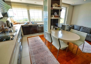 A 4+1 apartment in the Bakhchelievler - Antalya neighborhood 