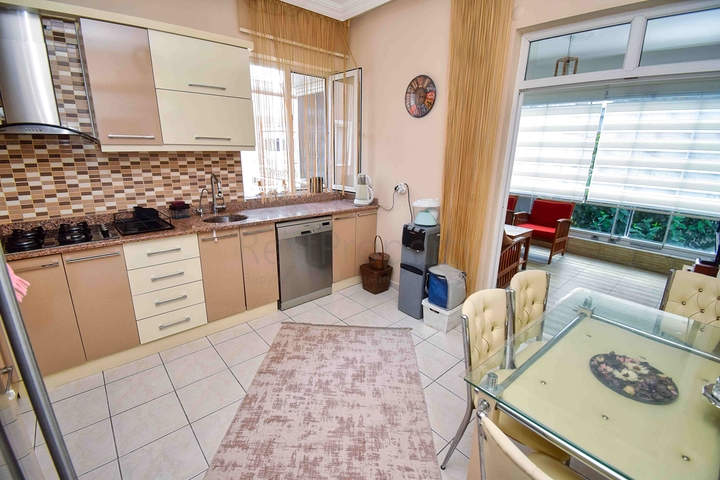 A 3+1 apartment in the Lara Antalya neighborhood 
