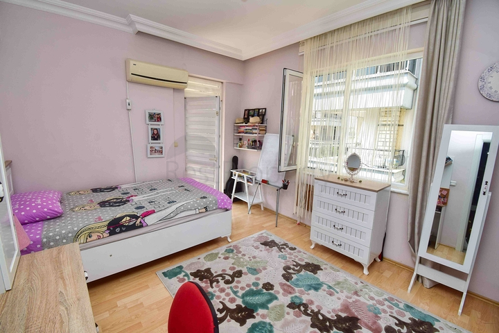 A 3+1 apartment in the Lara Antalya neighborhood 