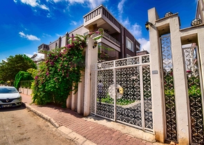 A 3+1 apartment in the Lara Antalya neighborhood 