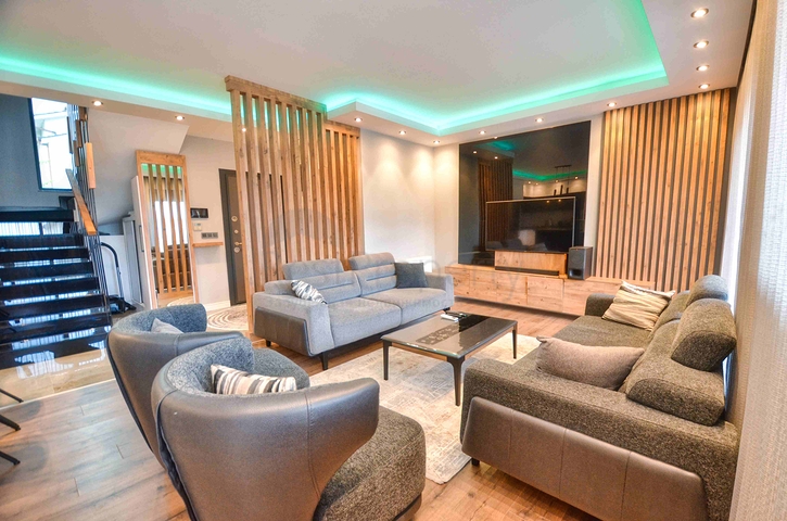 Spacious 4+1 villa in Kemer - Antalya area 